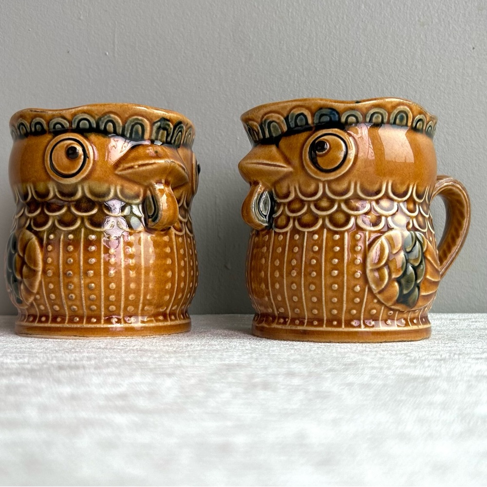 (2) VINTAGE rooster ceramic mugs by trimont [JAPAN] 70’s